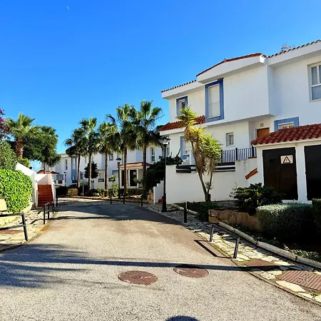 Family Duplex Penthouse In 3br Apartment *